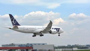 LOT. Boeing787 Dreamliner. Dwie takie maszyny przylecą w 2017 r. fot. Jacek Bończek, LOT