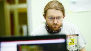 Michał rysiek Woźniak, haker, ekspert ds. bezpieczeństwa sieci, prywatności i edukacji medialnej